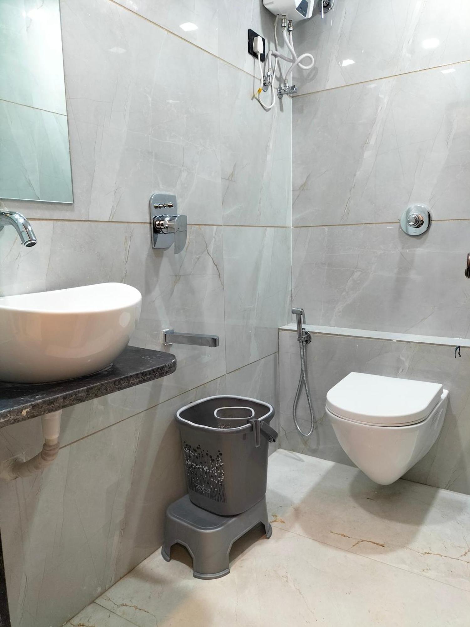 Hotel Paris Plaza Ahmedabad Eksteriør billede